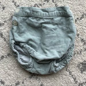 Unisex corduroy shorts from GOCCO